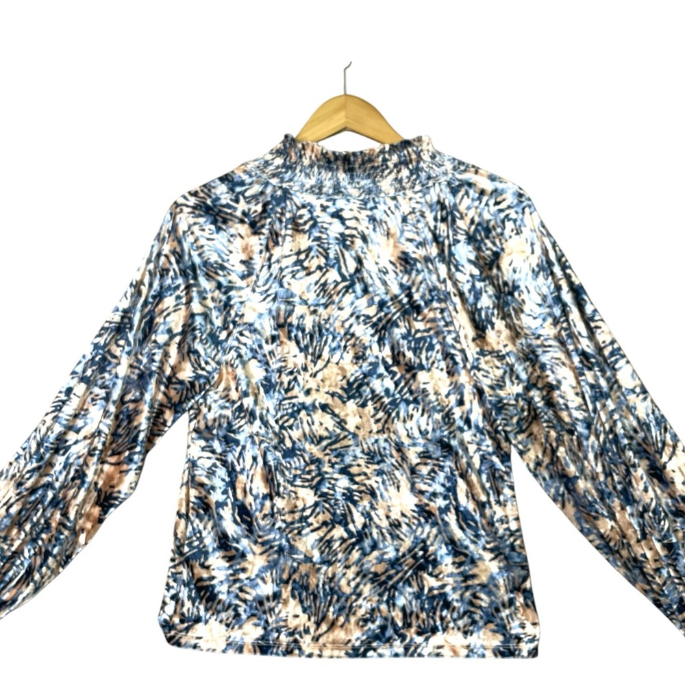 Free People Go Get 'Em Crushed Velvet Balloon Sleeve Blouse Small Animal print L - Picture 3 of 12